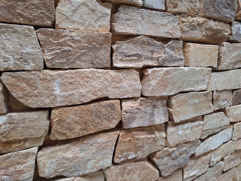 Rockface Golden Kwartsiet 3-5 cm dik