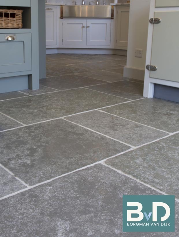 Castle Stone Blue Antique 60x90cm Semi Honed Vloertegels