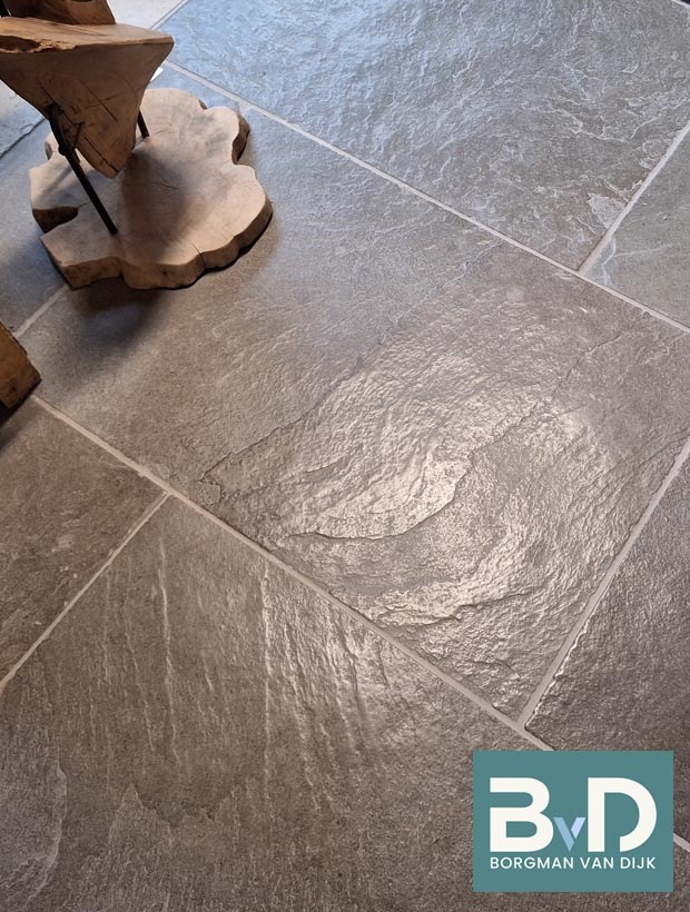 images/productimages/small/castle-stone-taupe-natural-60x90-cm-geborsteld-vloertegels-entree-borgman-van-dijk.jpg