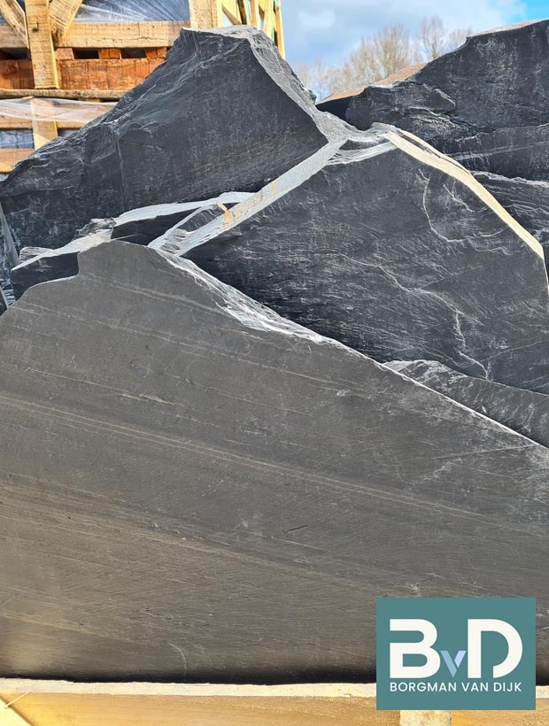 Mystic Black Flagstones XXL tuintegels