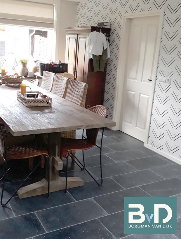 Vietnamees Hardsteen Soft Finish 30x60x1,5 cm verouderd