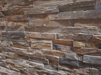 Rusty Slate Splitface Wall Cladding