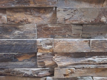 Rusty Slate Splitface Wall Cladding