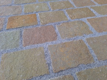 Castle Stone Yellow kassei 20x14x5-7 cm
