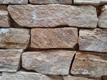 Rockface Golden Kwartsiet 3-5 cm dik