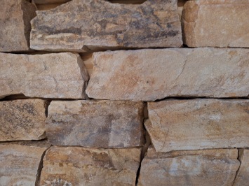 Rockface Golden Kwartsiet 3-5 cm dik