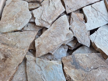 Bulgarian Golden Quartzite 1,5-2,5 cm dik
