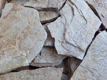 Bulgarian Golden Quartzite 1,5-2,5 cm dik