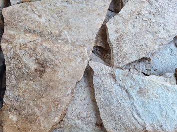 Bulgarian Golden Quartzite 1,5-2,5 cm dik