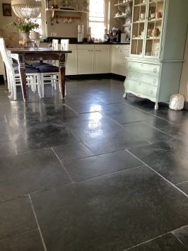 Castle Stone Black Antique Groot Wildverband