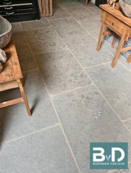 Auxerre Grand Gris Antique 60x90 cm