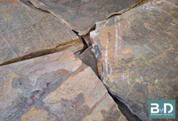 Brasil Black Gold Flagstones dikformaat 2,5-4 cm dik