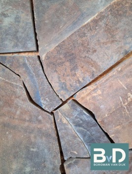 Brasil Dark Brown Kwartsiet Flagstones 1,5-3 cm dik