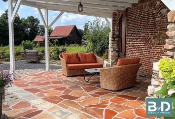 Brasil Rosso Flagstones dikformaat 2,5-5 cm dik