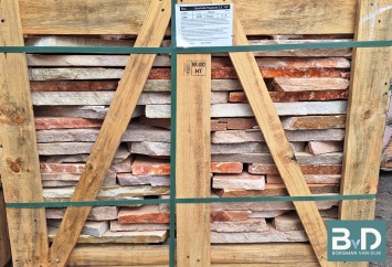 Brasil Rosso Flagstones dikformaat 2,5-5 cm dik
