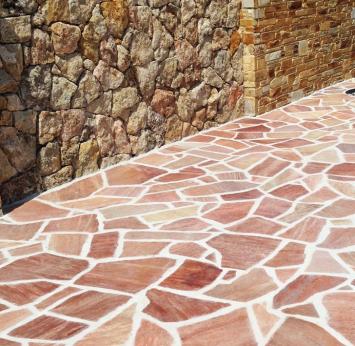 Brasil Rosso Flagstones dikformaat 2,5-4 cm dik