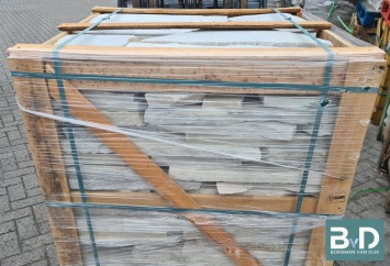Brasil White Flagstones dikformaat 2,5-4 cm dik