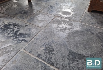 Castle Stone Black Groot Wildverband Semi Honed