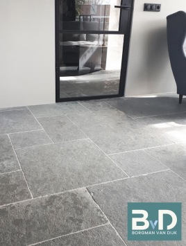 Castle Stone Blue Antique 60x90 cm Semi Honed