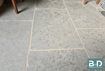 Castle Stone Blue Antique 60x90 cm Semi Honed