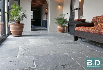 Castle Stone Blue Antique Groot Wildverband Semi Honed