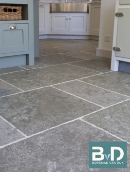 Castle Stone Blue Natural 60x90cm Natuursteen Vloertegels