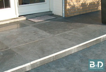 Chinees Hardsteen 60x60x2,5 cm gezoet / facet