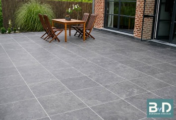Chinees Hardsteen 60x60x2,5 cm gezoet / facet
