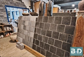 Castle Stone Black Antique 60x90 cm Semi Honed