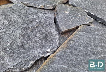 Karystos Black Flagstones dikformaat 3-5 cm dik