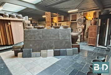 Castle Stone Black Antique 60x90 cm Semi Honed