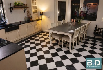 Black Marble Tumbled 20x20x1 cm