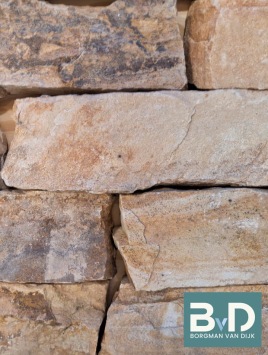 Rockface Golden Kwartsiet 3-5 cm dik