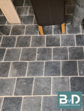 Vietnamees hardsteen 20x20 cm landelijke plavuizen