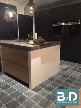 Vietnamees Hardsteen Soft Finish 20x20x1,5 cm verouderd