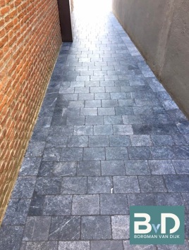 Vietnamese hardsteen terrastegels 20x20 cm
