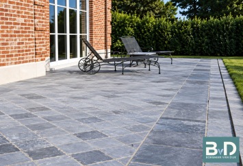 landelijke terrastegels Vietnamese hardsteen 20x20 cm