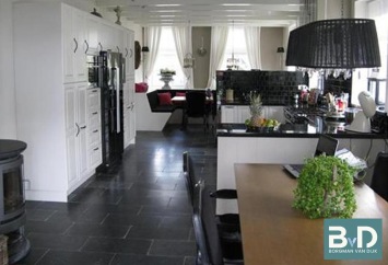 Vietnamees Hardsteen Soft Finish 30x60x1,5 cm verouderd